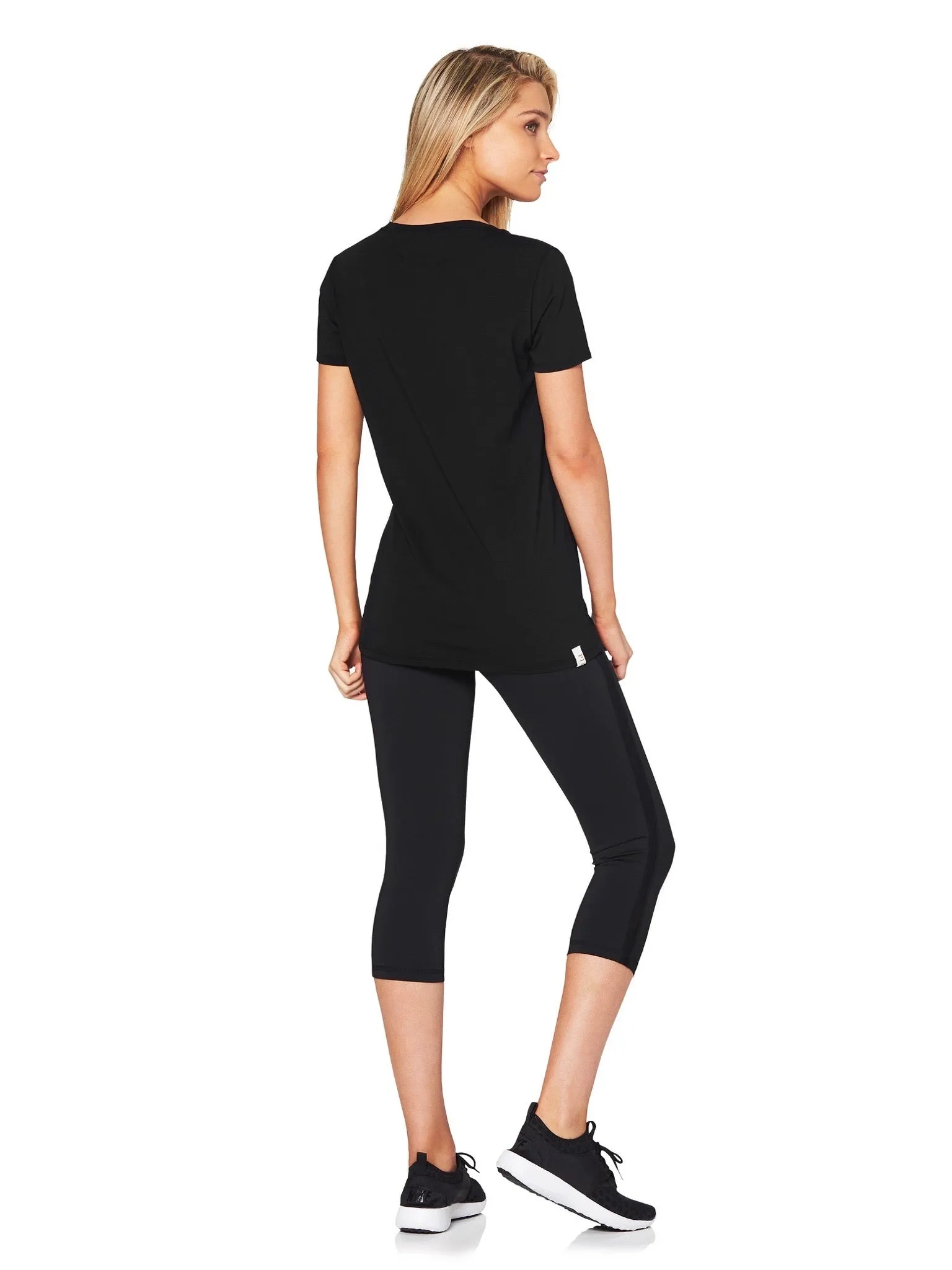 EMILY BASIC TEE  - BLACK